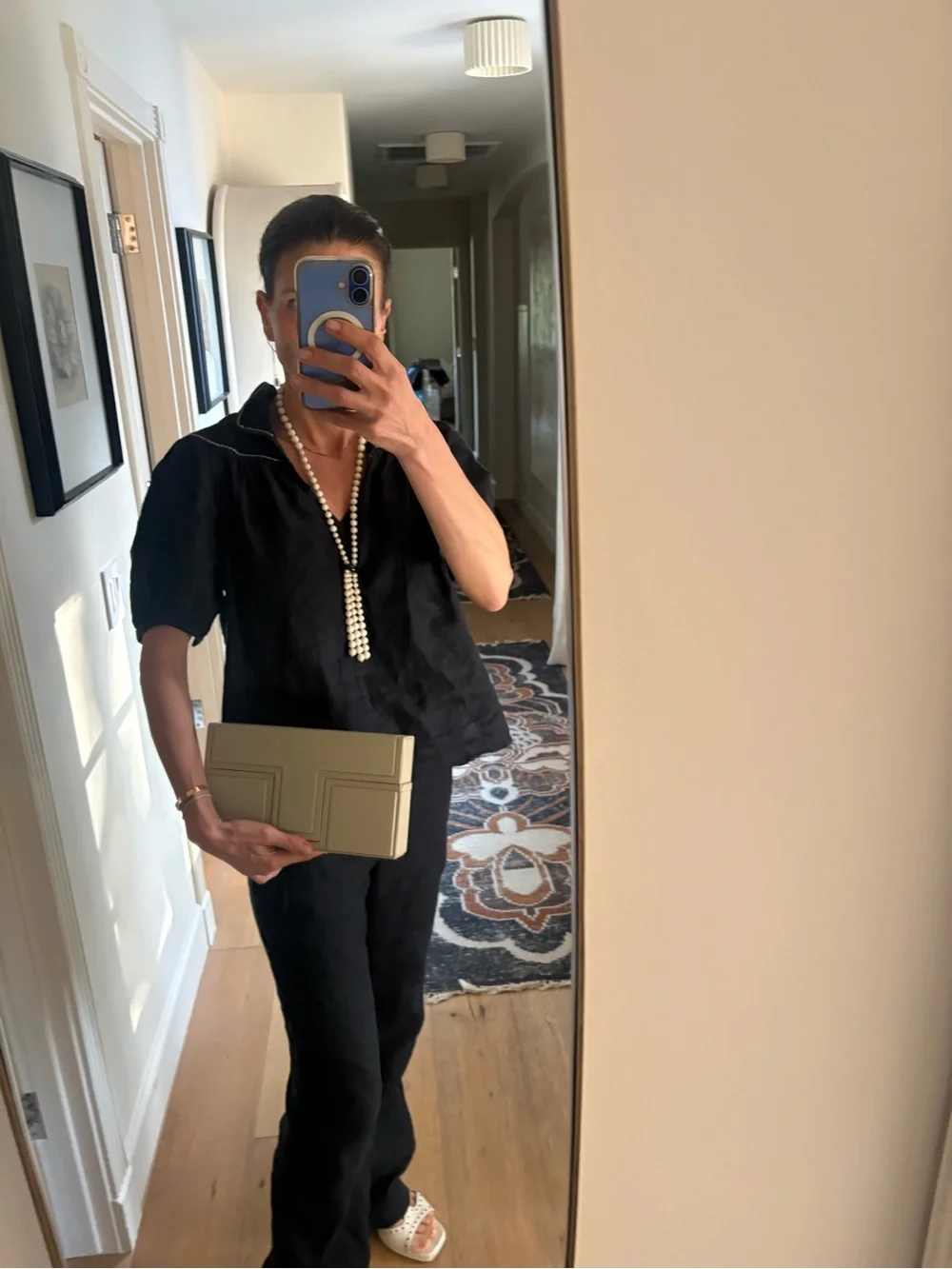TOTÊME T-Flap Leather Envelope Clutch in Ash Grey / Taupe